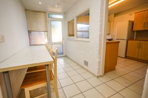 Photo 16- click for photo gallery